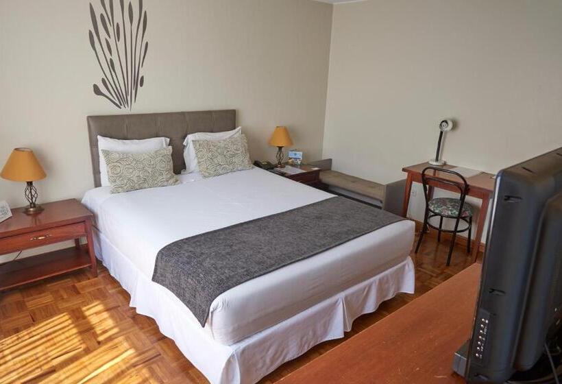 スタンダードシングルルーム, Embassy Quito