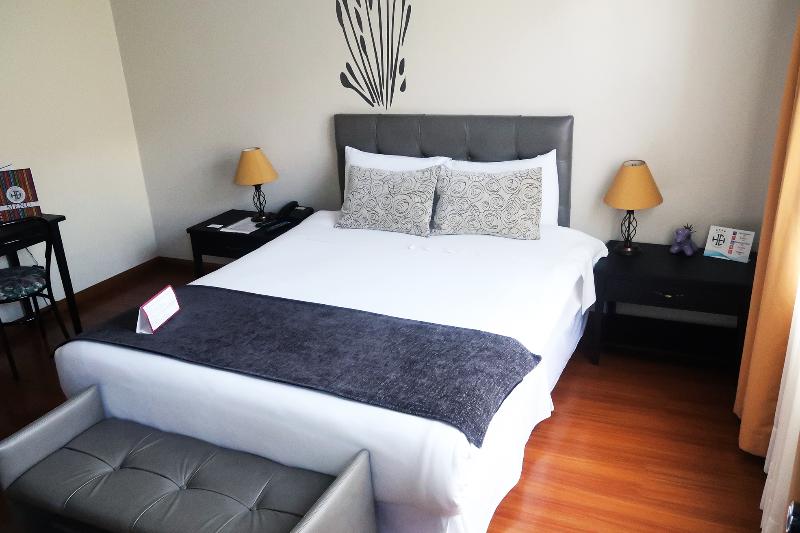 スタンダードシングルルーム, Embassy Quito