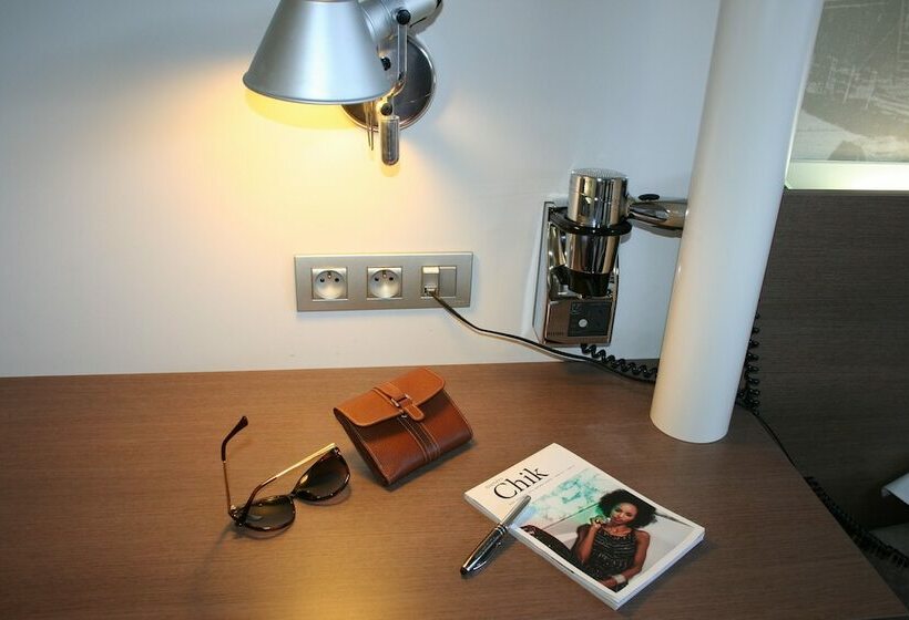 Номер Стандарт, Billie Hôtel