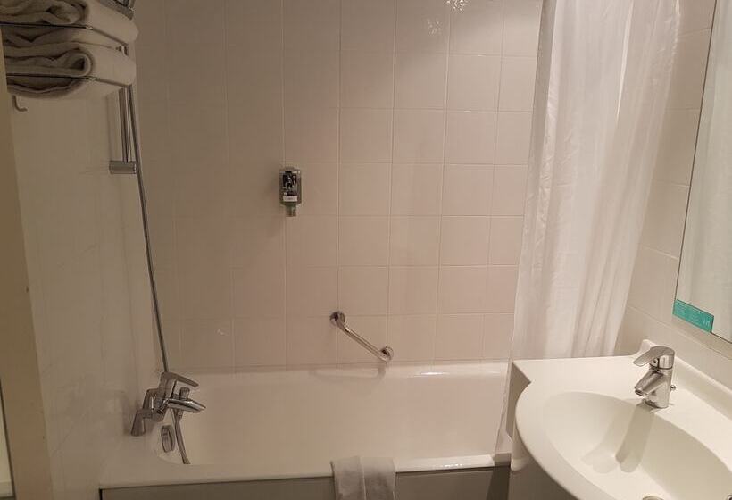 جناح جونيور مطلّ علي البحر, Mercure Port La Grande Motte