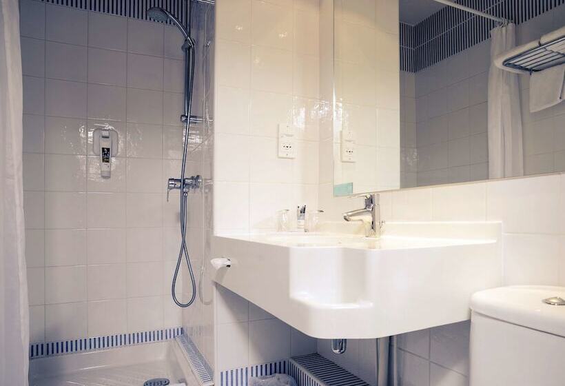 جناح جونيور مطلّ علي البحر, Mercure Port La Grande Motte