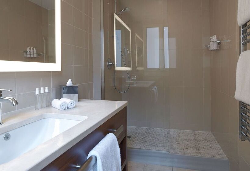 コンフォートルーム, Paris Marriott Opera Ambassador