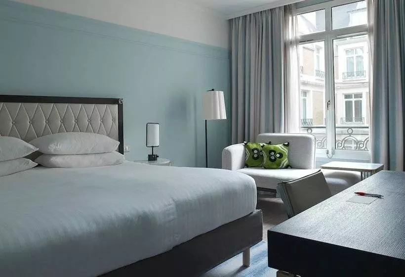 اتاق راحتی, Paris Marriott Opera Ambassador