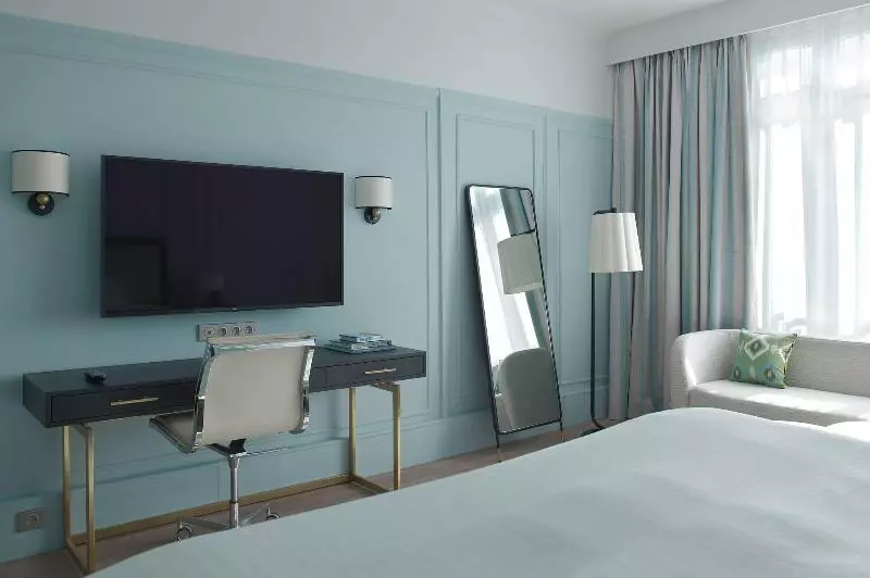 اتاق اجرایی, Paris Marriott Opera Ambassador