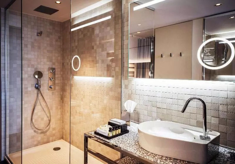 سوییت اجرایی, Paris Marriott Opera Ambassador