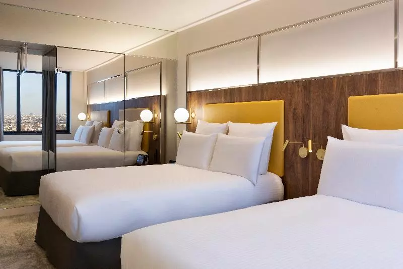 سوییت اجرایی, Paris Marriott Opera Ambassador
