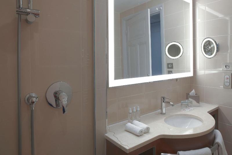 シティビューのデラックスルーム, Paris Marriott Opera Ambassador