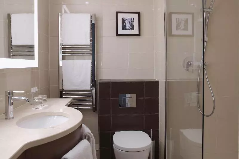 اتاق سوپریور با تخت بزرگ, Paris Marriott Opera Ambassador