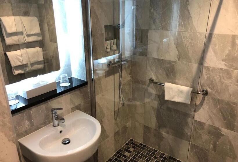 חדר פרמיום, The Inn At Dromoland