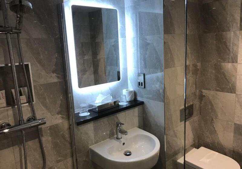 חדר פרמיום, The Inn At Dromoland