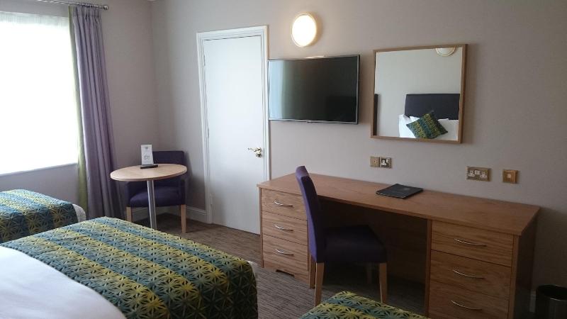 חדר משפחתי, The Inn At Dromoland