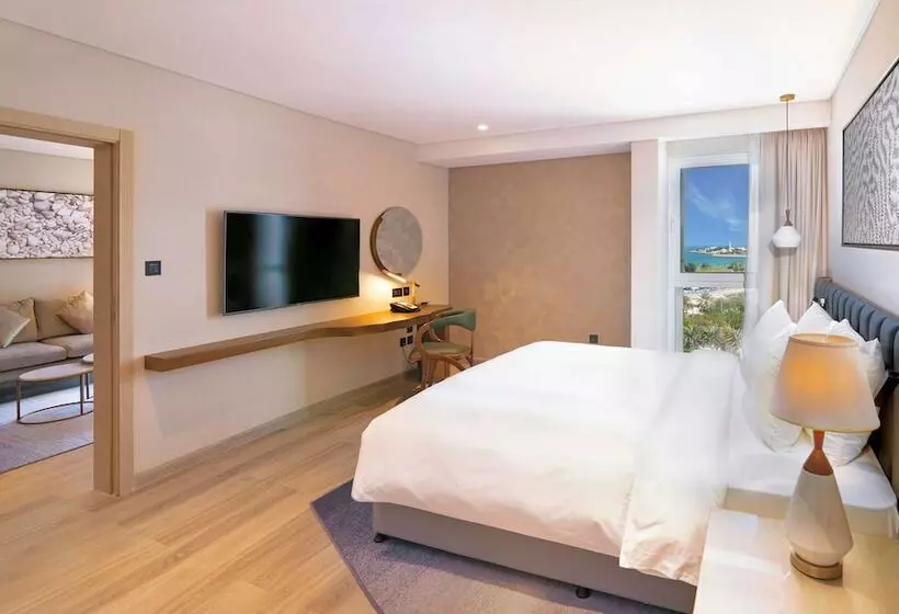 海の見えるエクゼクティブスイート, Radisson Blu Hotel & Resort, Abu Dhabi Corniche
