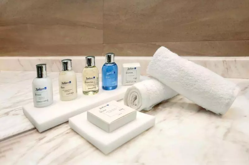 オーシャンビューのプレミアムルーム。, Radisson Blu Hotel & Resort, Abu Dhabi Corniche