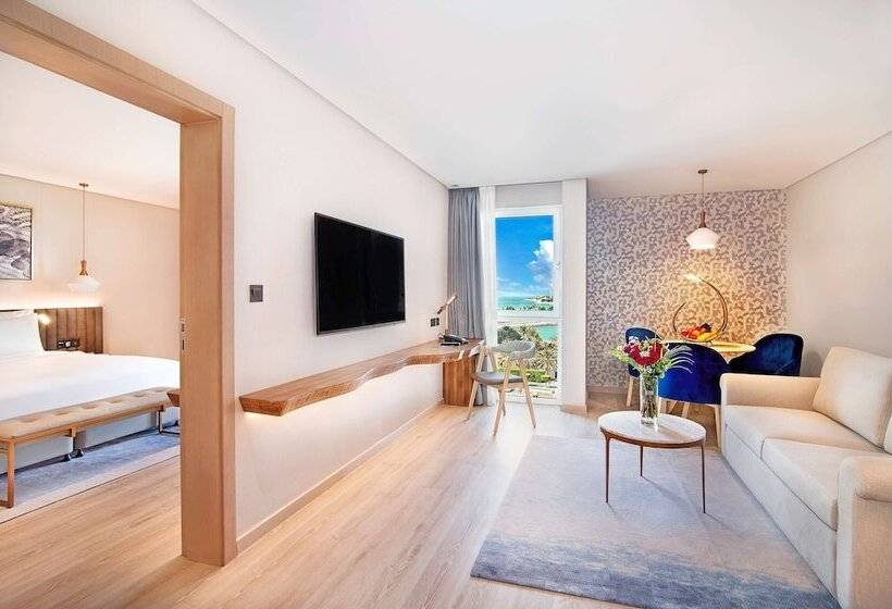 Люкс Премиум Вид на Море, Radisson Blu Hotel & Resort, Abu Dhabi Corniche