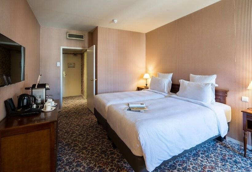 클래식 룸 더블 침대, Aigle Noir Fontainebleau Mgallery