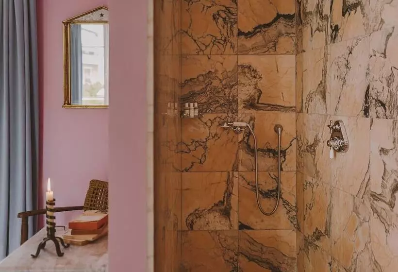 Deluxe-huone, Amour Nice