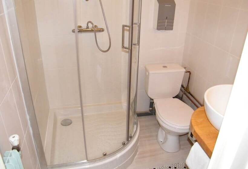 غرفة قياسية, Balzac Hôtel