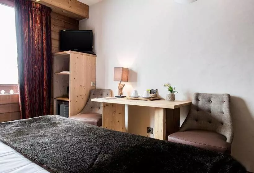Chambre Triple Standard avec Balcon, Beauregard