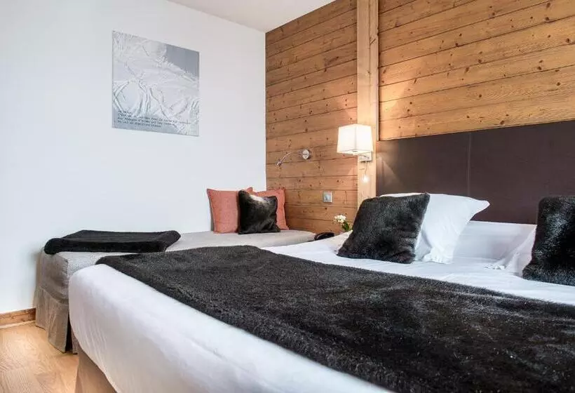 Chambre Triple Standard avec Balcon, Beauregard