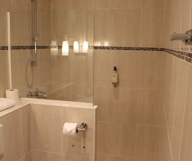 家庭间, Best Western De Diane