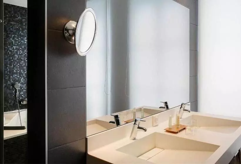 ジュニアスイート, Best Western Premier De La Poste & Spa