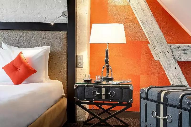 キングサイズベッドのスイートルーム, Best Western Premier De La Poste & Spa