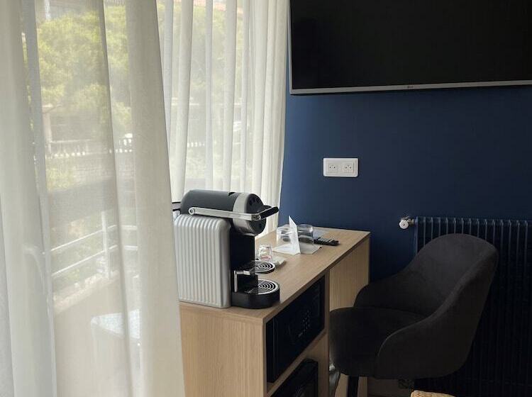 Номер Комфорт, Best Western Plus Hôtel La Rade