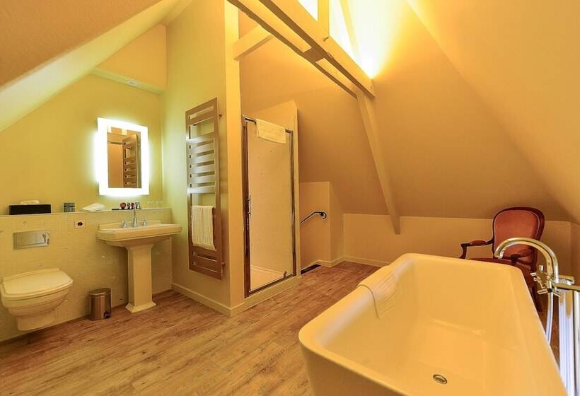 جناح جونيور, Chateau D'audrieu