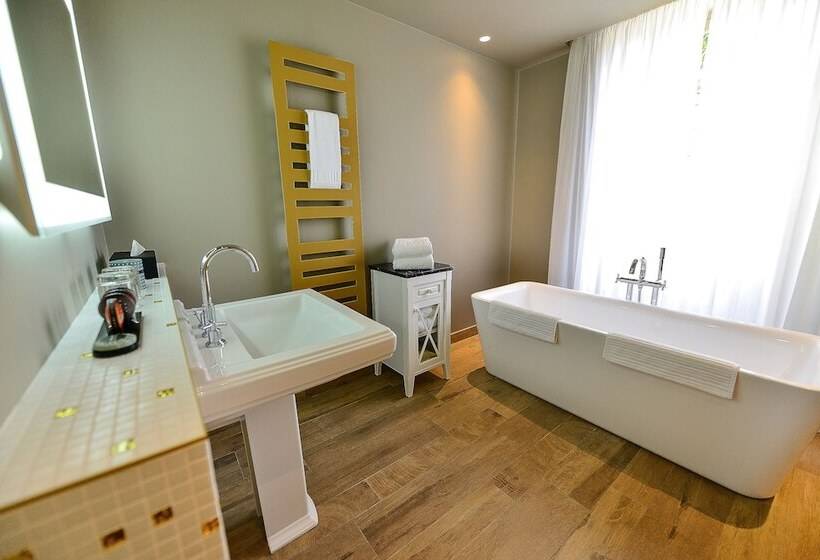 Номер Deluxe, Chateau D'audrieu