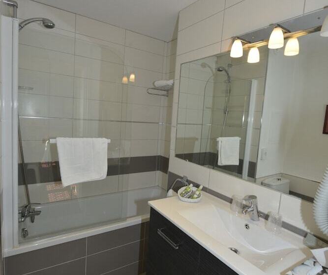 غرفة قياسية, Chateau & Spa De La Commanderie