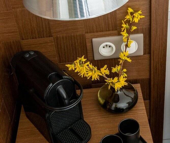 اتاق استاندارد, Hôtel Le Colisée