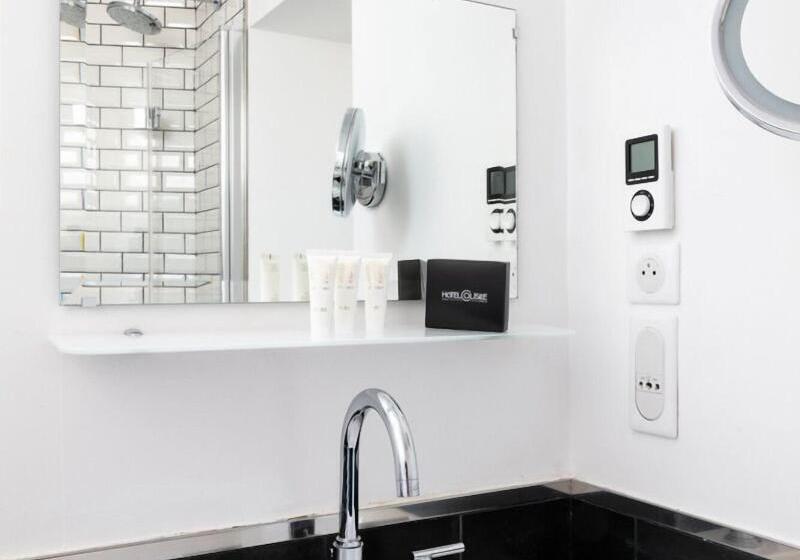 اتاق استاندارد سه نفره, Hôtel Le Colisée