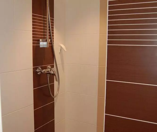 コンフォートトリプルルーム, Hôtel Cositel, Cit Hotel Coutances