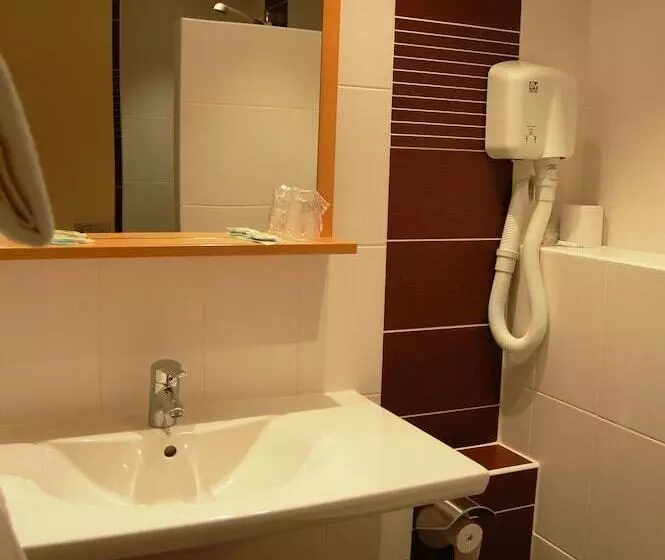 コンフォートトリプルルーム, Hôtel Cositel, Cit Hotel Coutances