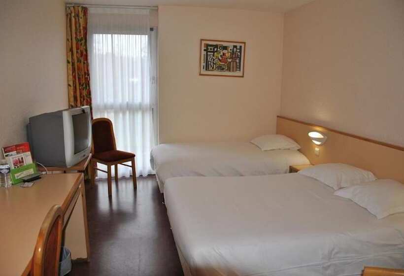 Трехместный Номер Комфорт, Hôtel Cositel, Cit Hotel Coutances