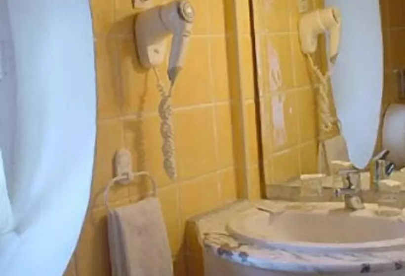 Standard Single Room, De La Buffa