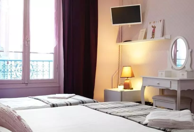 Chambre Triple Standard, Des Dames