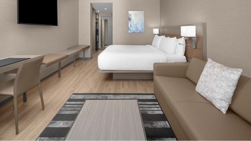 スタンダードルーム, Des Dames