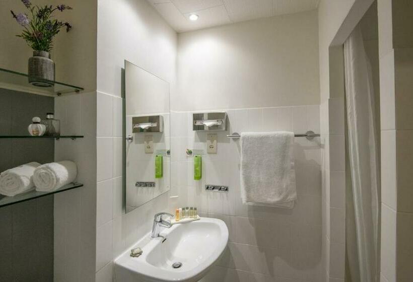 Номер Superior, Golden Tulip Cannes Hotel De Paris