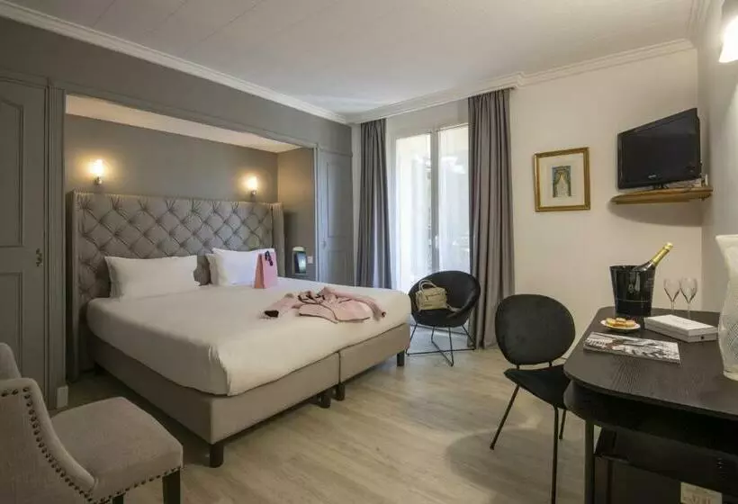 スーペリアールーム, Golden Tulip Cannes Hotel De Paris