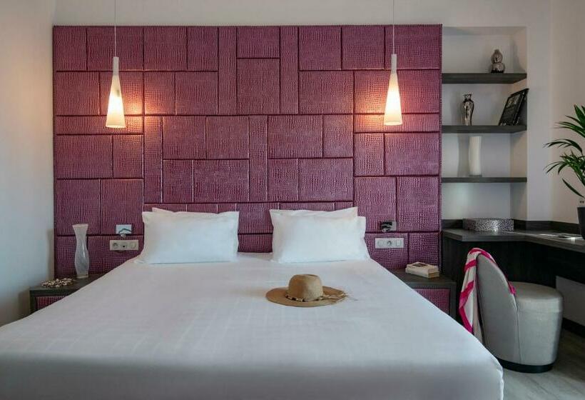 Номер Стандарт Трехместный, Golden Tulip Cannes Hotel De Paris