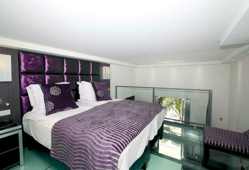 Люкс Дюплекс, Golden Tulip Cannes Hotel De Paris