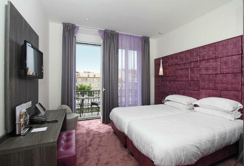 Номер Стандарт с Балконом, Golden Tulip Cannes Hotel De Paris
