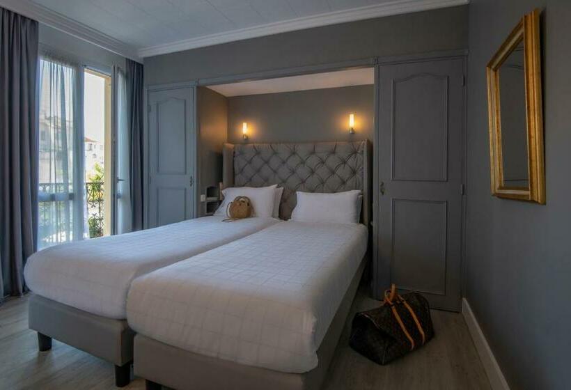 Номер Стандарт с Балконом, Golden Tulip Cannes Hotel De Paris