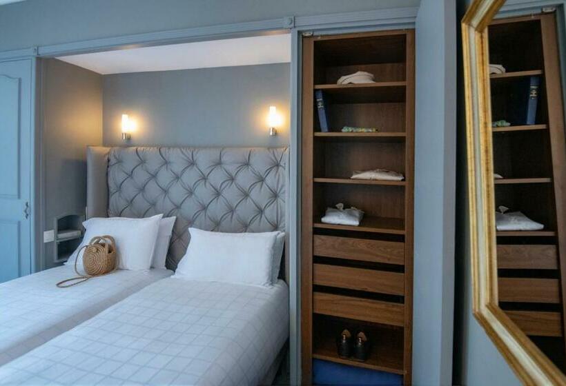 Номер Стандарт с Балконом, Golden Tulip Cannes Hotel De Paris