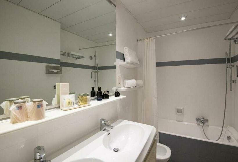 Люкс, Golden Tulip Cannes Hotel De Paris