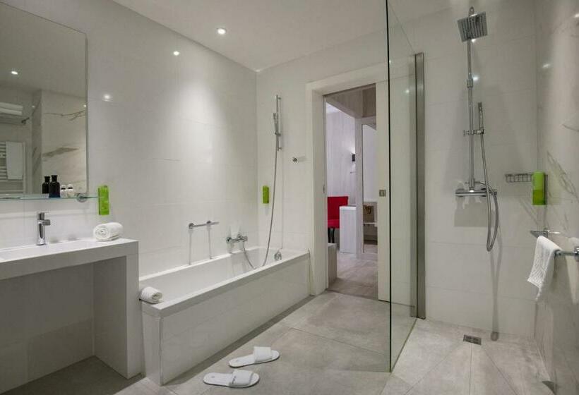 Люкс, Golden Tulip Cannes Hotel De Paris