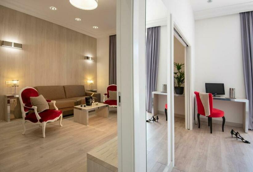 סוויטה, Golden Tulip Cannes Hotel De Paris
