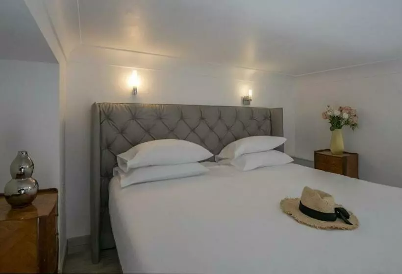 スタンダード４人部屋, Golden Tulip Cannes Hotel De Paris