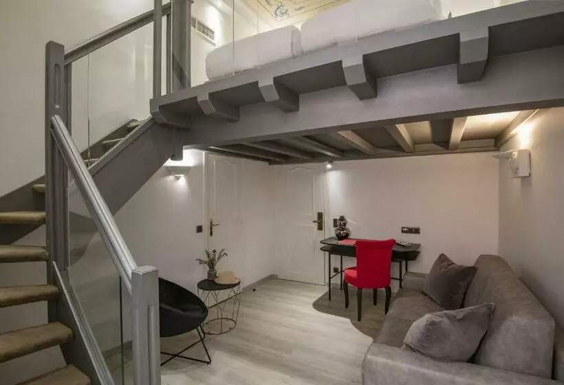 スタンダード４人部屋, Golden Tulip Cannes Hotel De Paris
